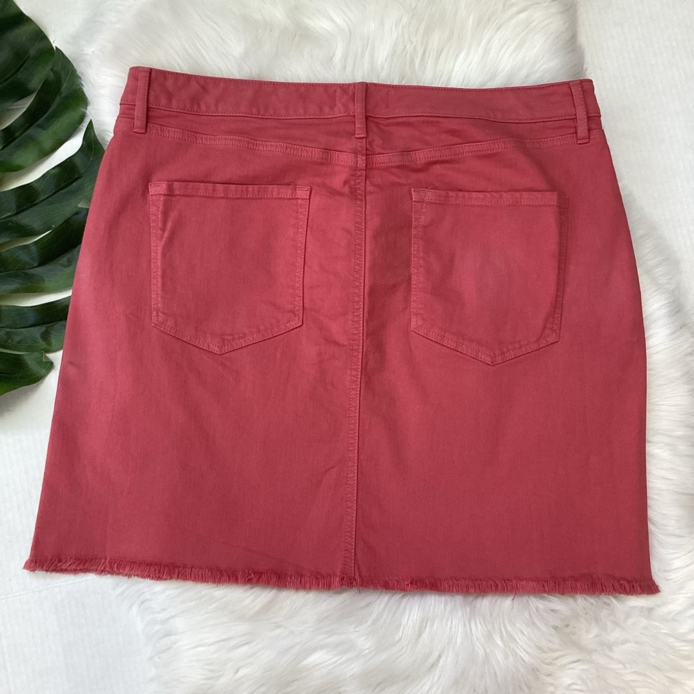 NWT LOFT Nantucket Red Denim Skirt Distressed 16 - Picture 2 of 7